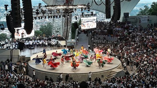 el Auditorio Guelaguetza